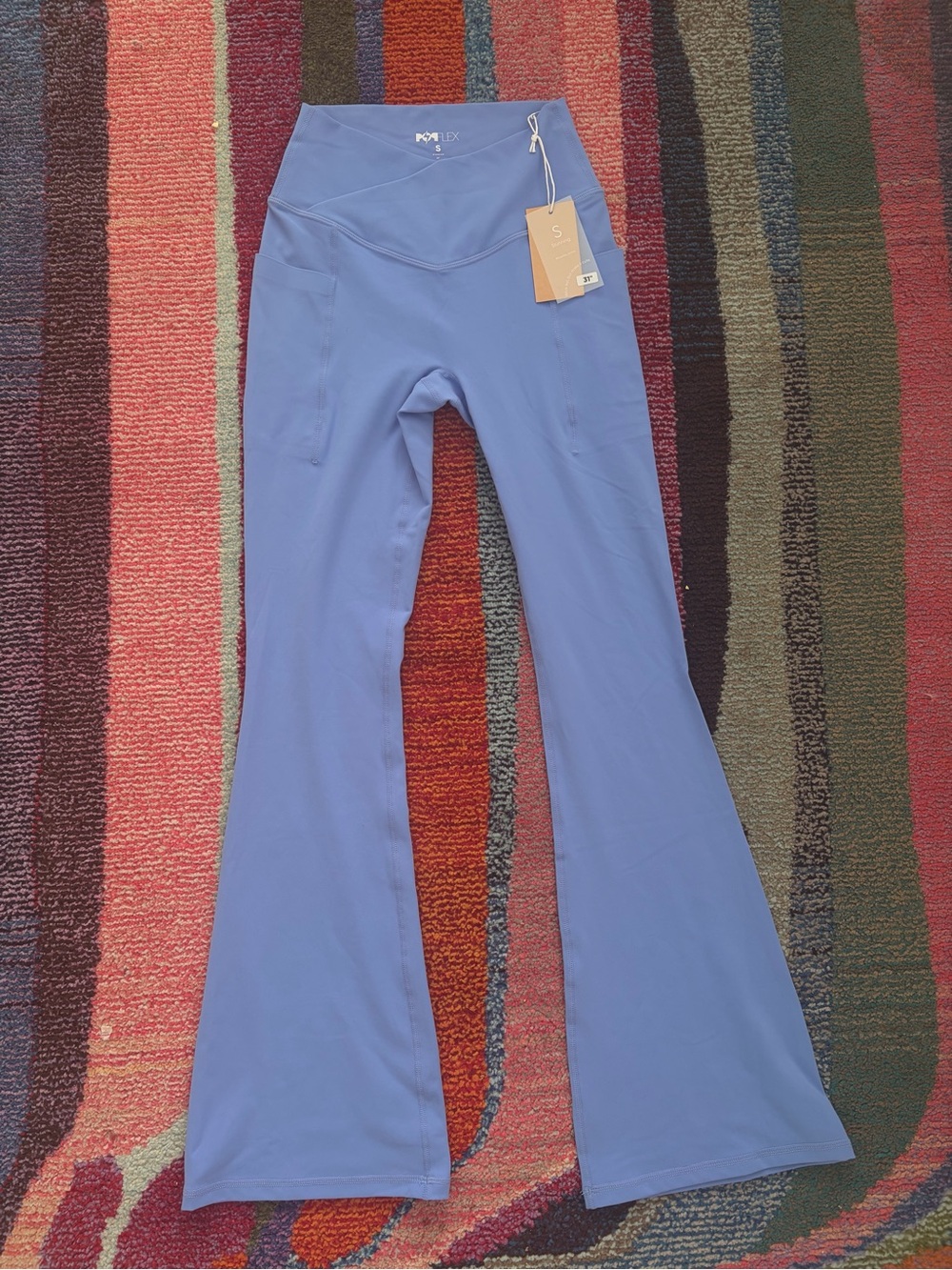 Crisscross Hourglass® Flared Legging with Pockets - Nordic Blue Small - Picture 4 of 7